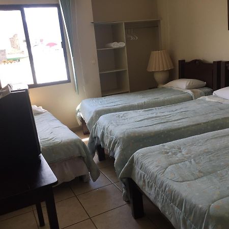 Hotel Casa De Espana La Ceiba Bagian luar foto