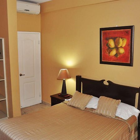 Hotel Casa De Espana La Ceiba Bagian luar foto