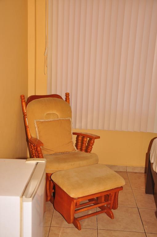 Hotel Casa De Espana La Ceiba Bagian luar foto