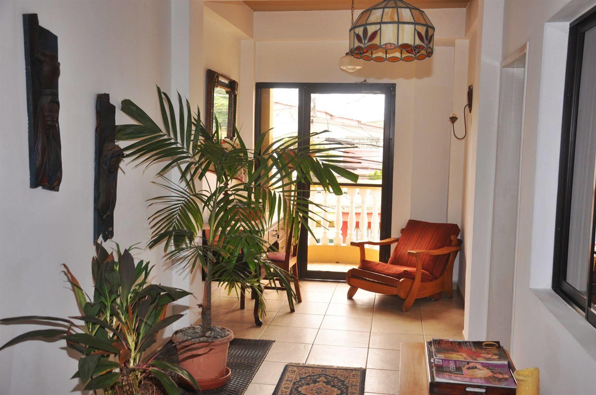 Hotel Casa De Espana La Ceiba Bagian luar foto