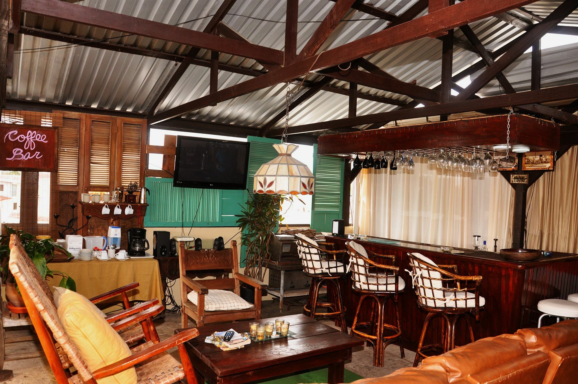 Hotel Casa De Espana La Ceiba Bagian luar foto
